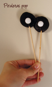 Piruletas con lacasitos